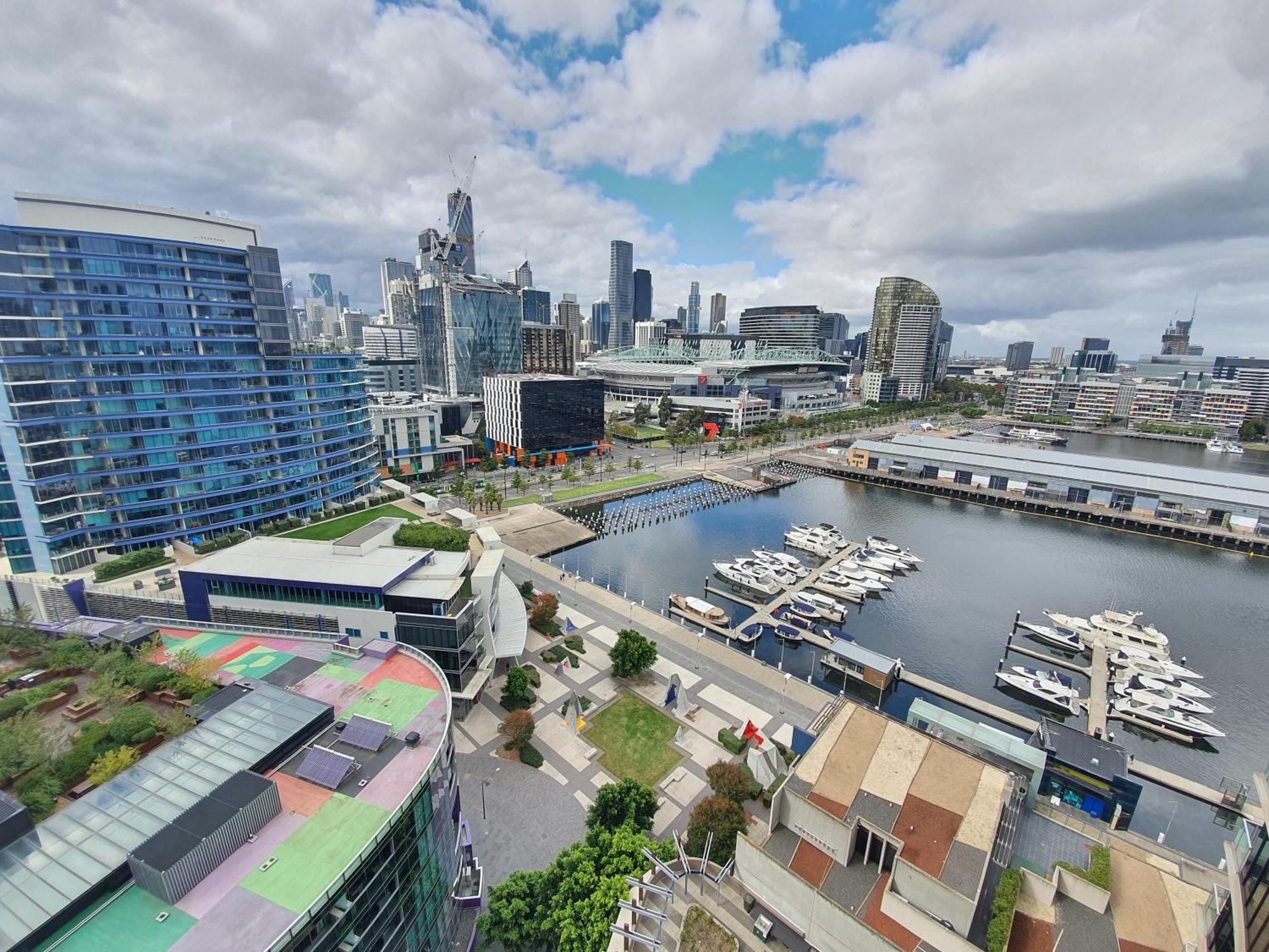 Harbour Escape Apartments Docklands Melbourne Exterior foto