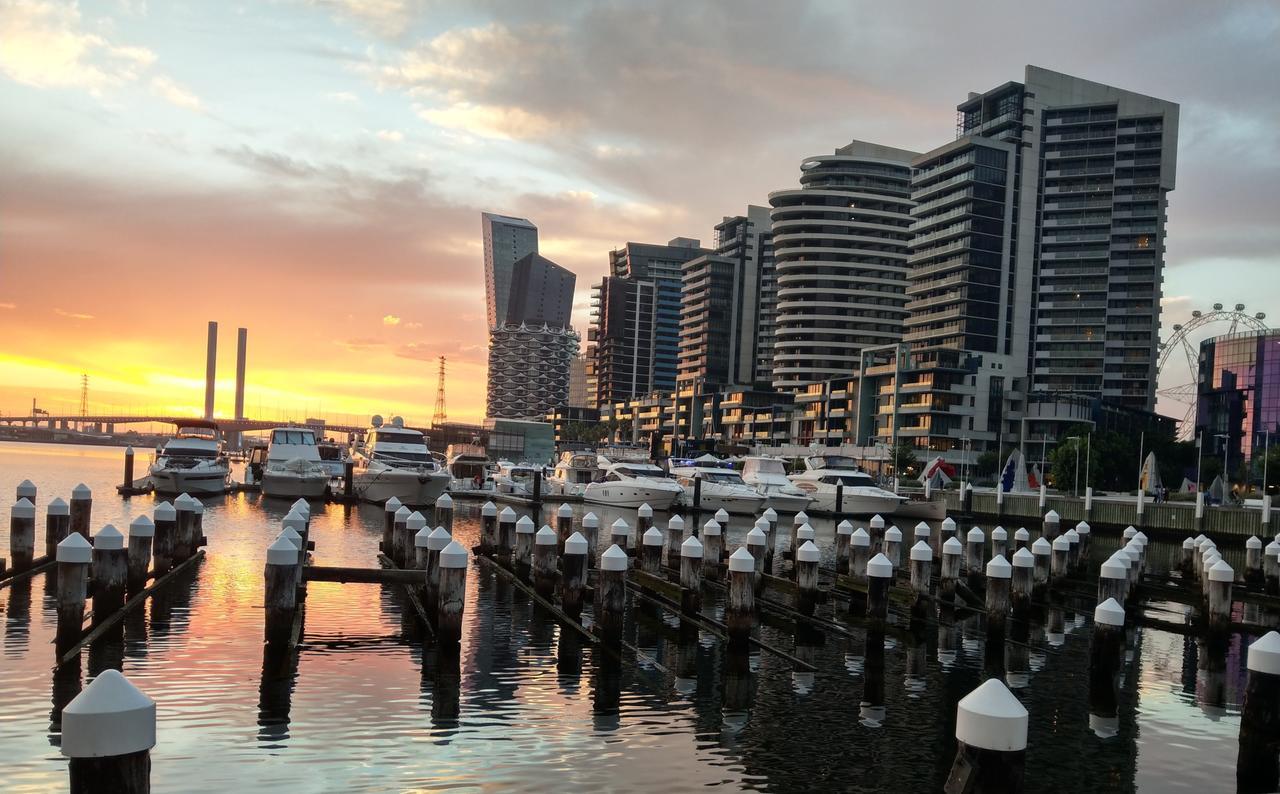 Harbour Escape Apartments Docklands Melbourne Exterior foto